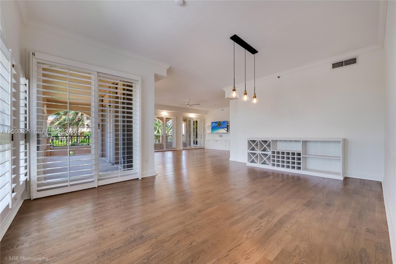 Real estate property located at 13643 Deering Bay Dr #146, Miami-dade, Deering Bay Condo I, Coral Gables, FL