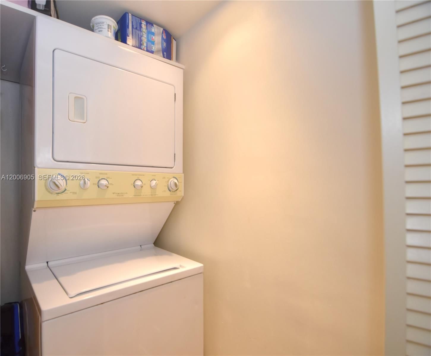 Real estate property located at 3101 Ocean Blvd #118, Palm Beach, Penthouse Towers Condo, Highland Beach, FL