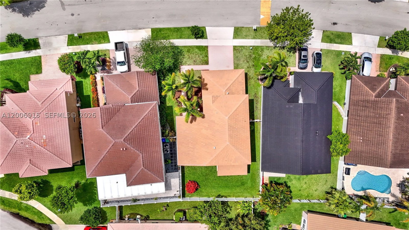 Real estate property located at 17637 28th Ct, Broward, Silver Lakes Phase Iii Re, Miramar, FL