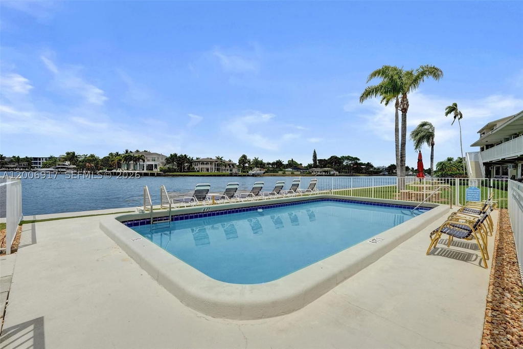 Real estate property located at 1105 Riverside Dr #107, Broward, Fairbanks Terr Co-op, Pompano Beach, FL