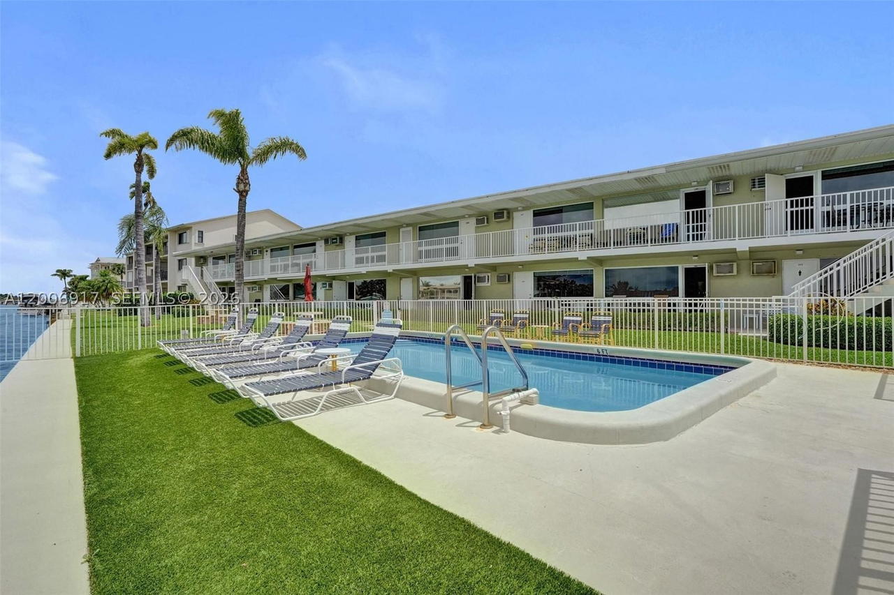 Real estate property located at 1105 Riverside Dr #107, Broward, Fairbanks Terr Co-op, Pompano Beach, FL