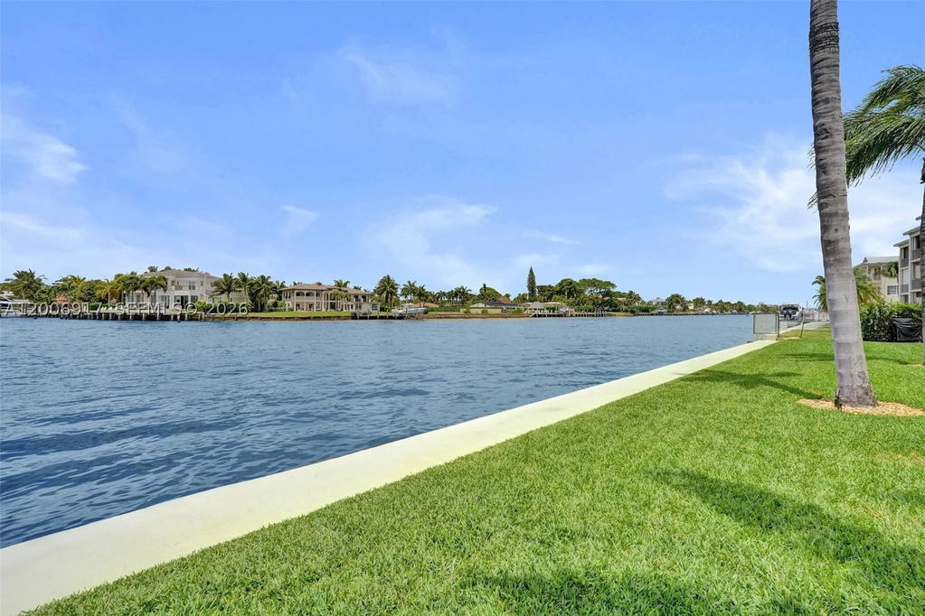 Real estate property located at 1105 Riverside Dr #107, Broward, Fairbanks Terr Co-op, Pompano Beach, FL