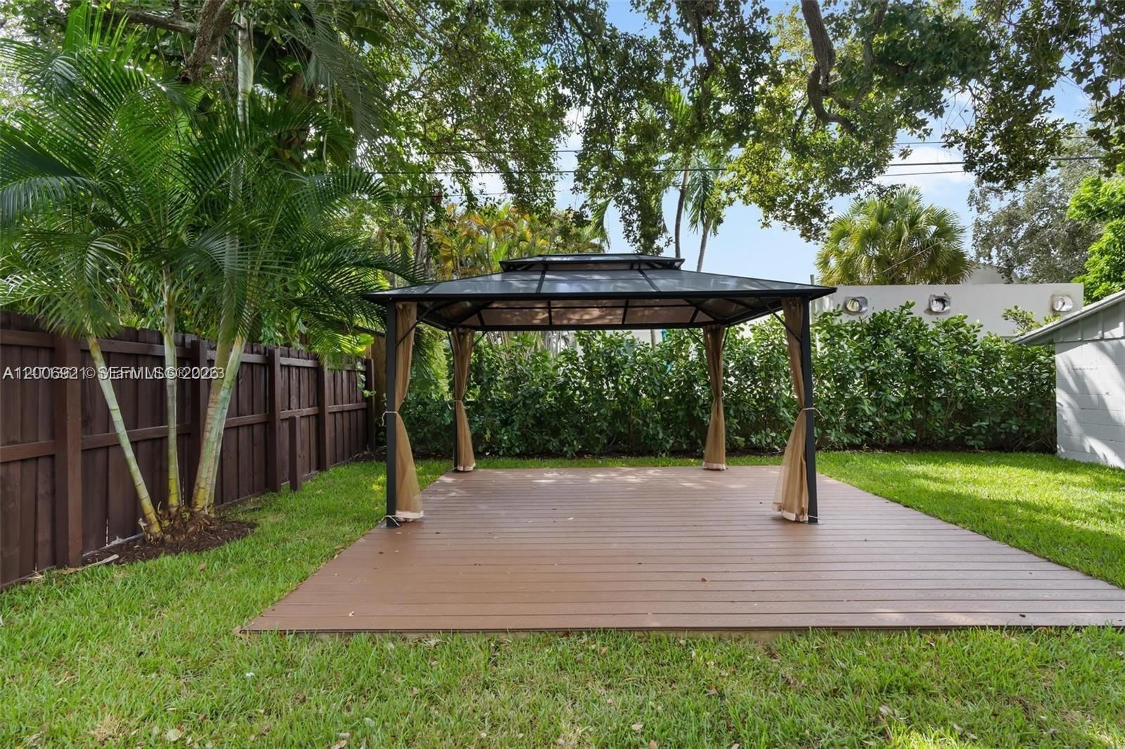 Real estate property located at 212 103rd St, Miami-dade, Geneva Gardens, Miami, FL