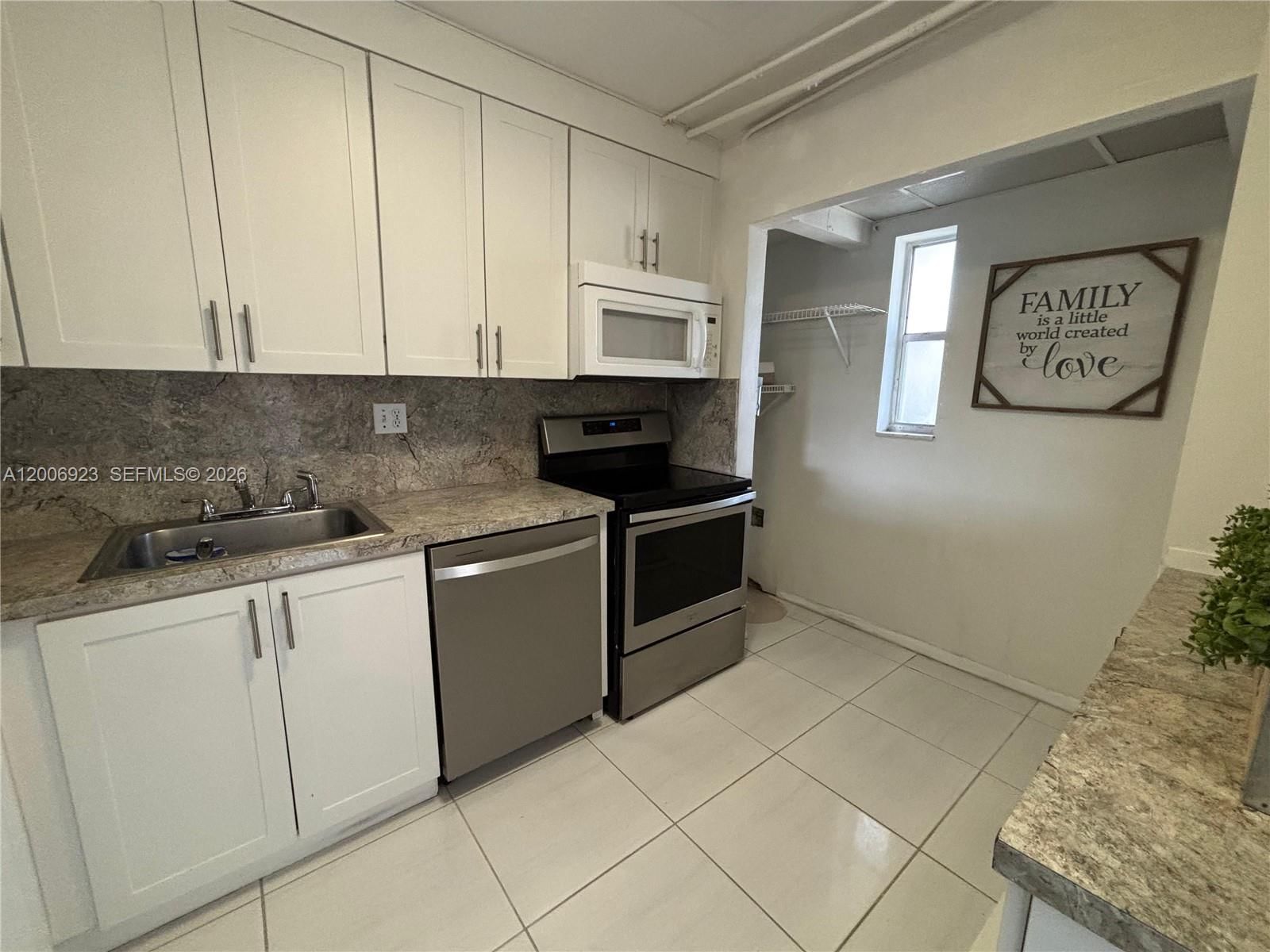 Real estate property located at 8060 Fairview Dr #101, Broward, Versailles Gardens Condo, Tamarac, FL