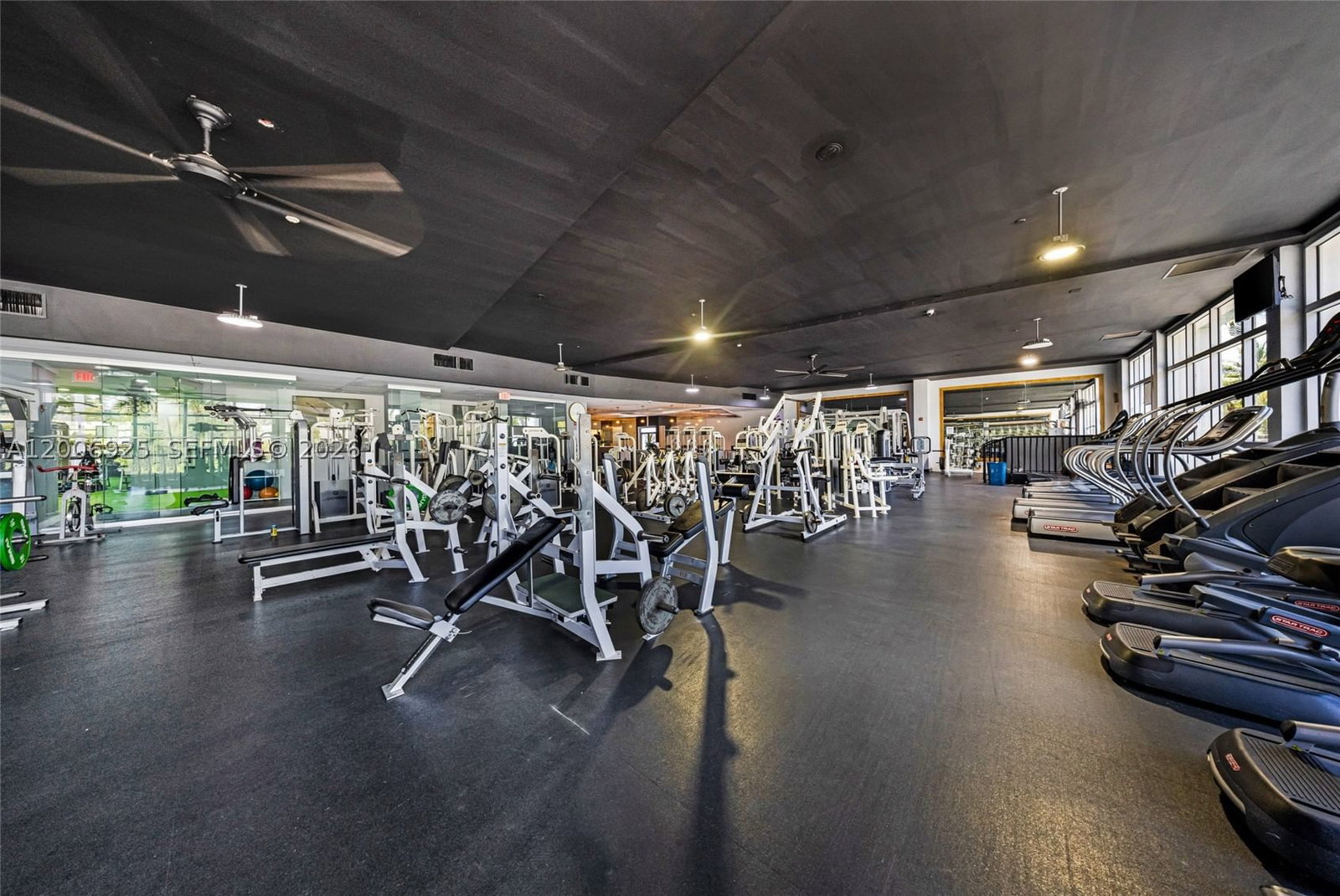 Real estate property located at 1000 West Ave #702, Miami-dade, Mirador 1000 Condo, Miami Beach, FL