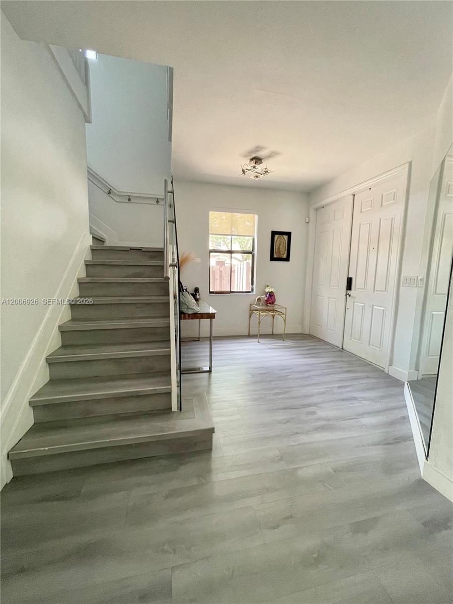 Real estate property located at 10086 89th Ter, Miami-dade, Isles At Grand Bay, Doral, FL