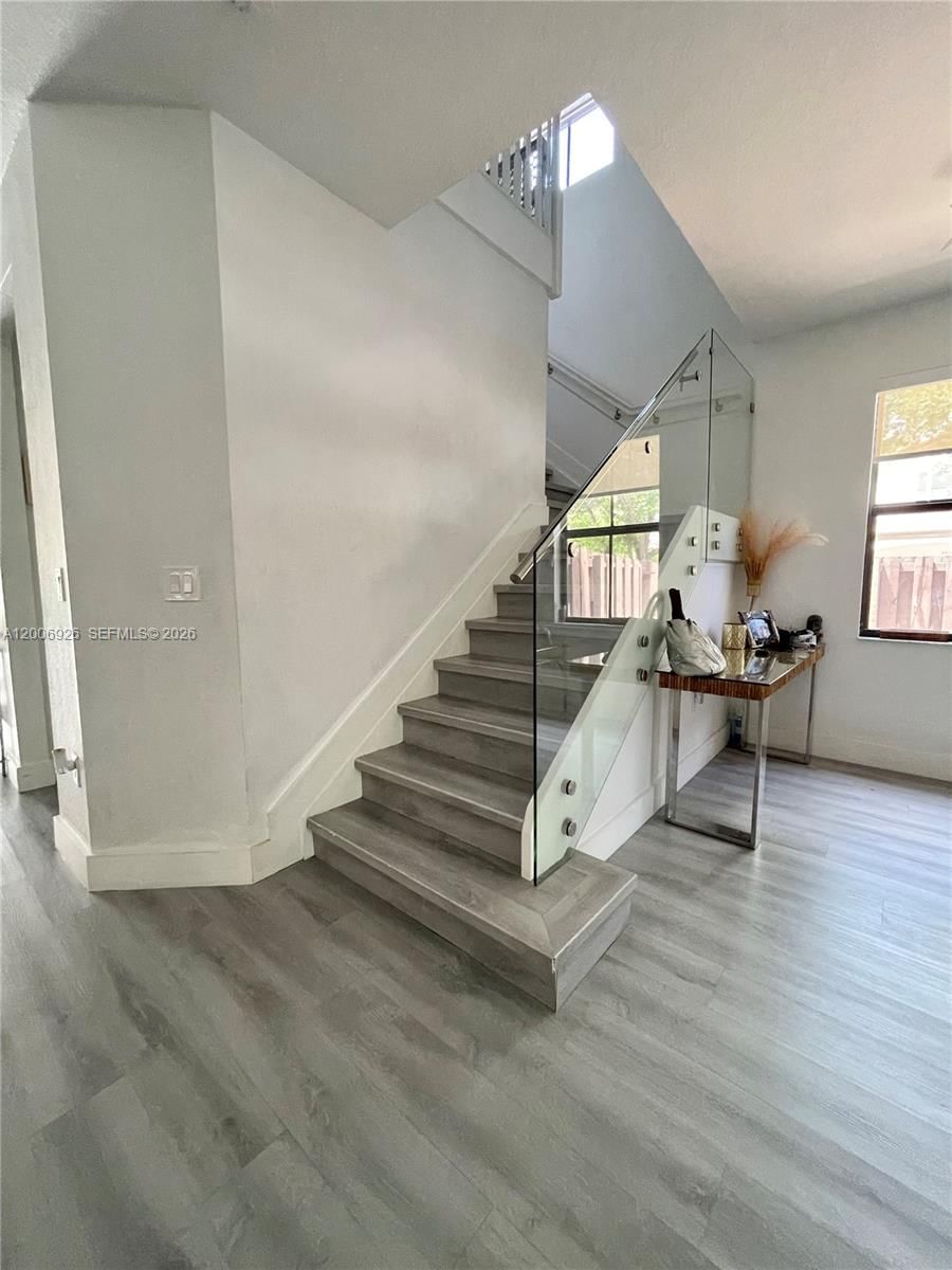 Real estate property located at 10086 89th Ter, Miami-dade, Isles At Grand Bay, Doral, FL