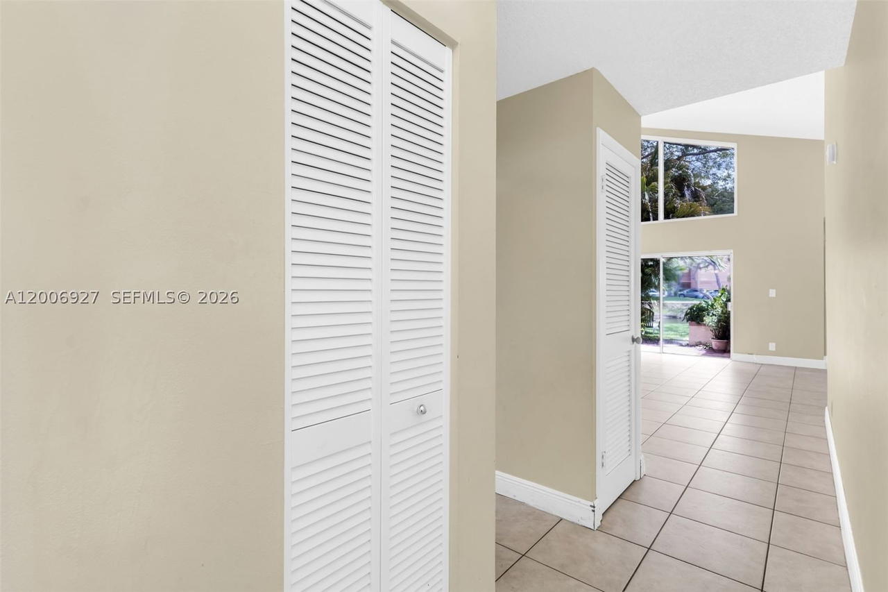 Real estate property located at 2950 106th ave #10, Broward, Country Squire Townhomes, Sunrise, FL