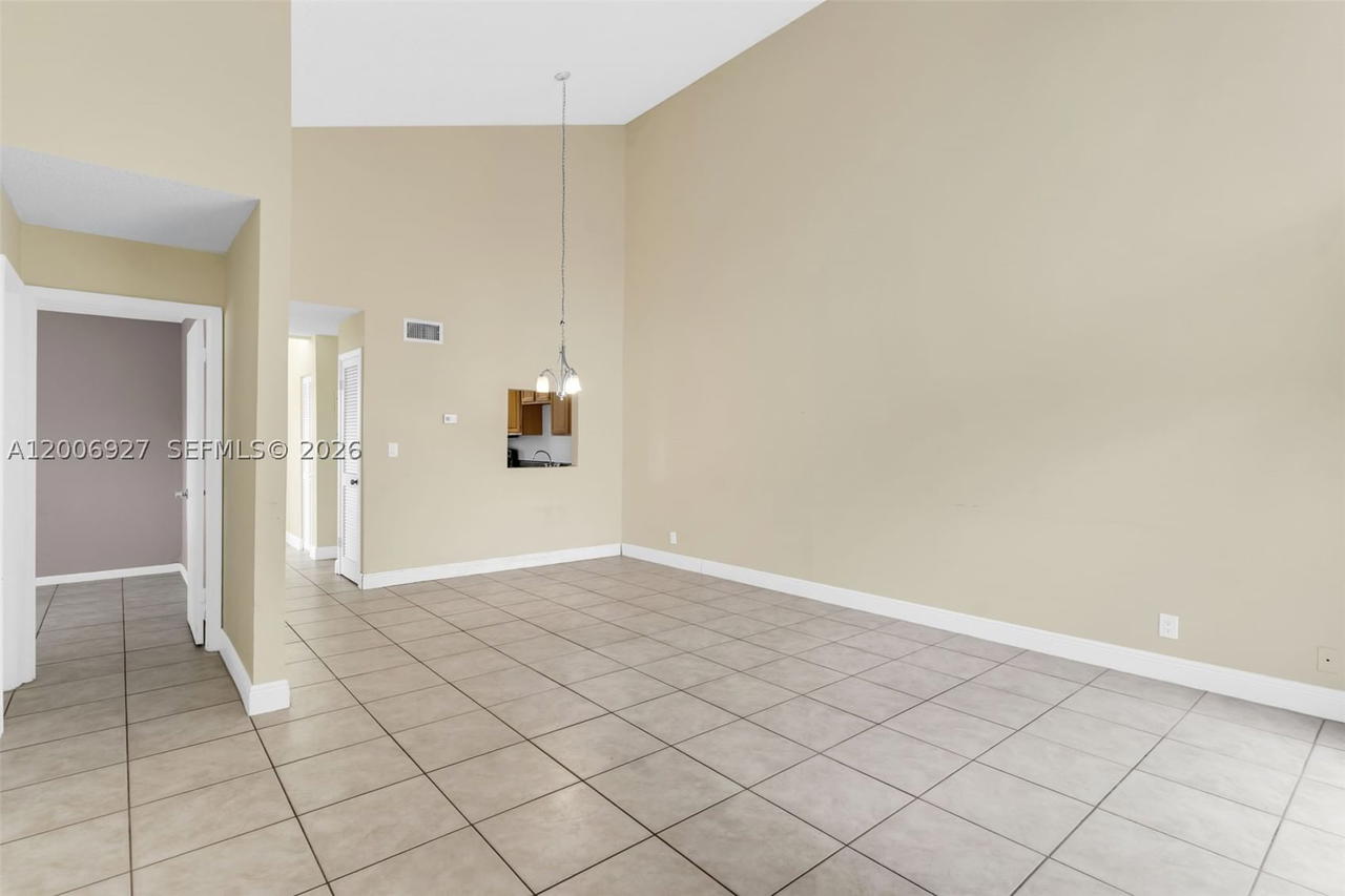 Real estate property located at 2950 106th ave #10, Broward, Country Squire Townhomes, Sunrise, FL