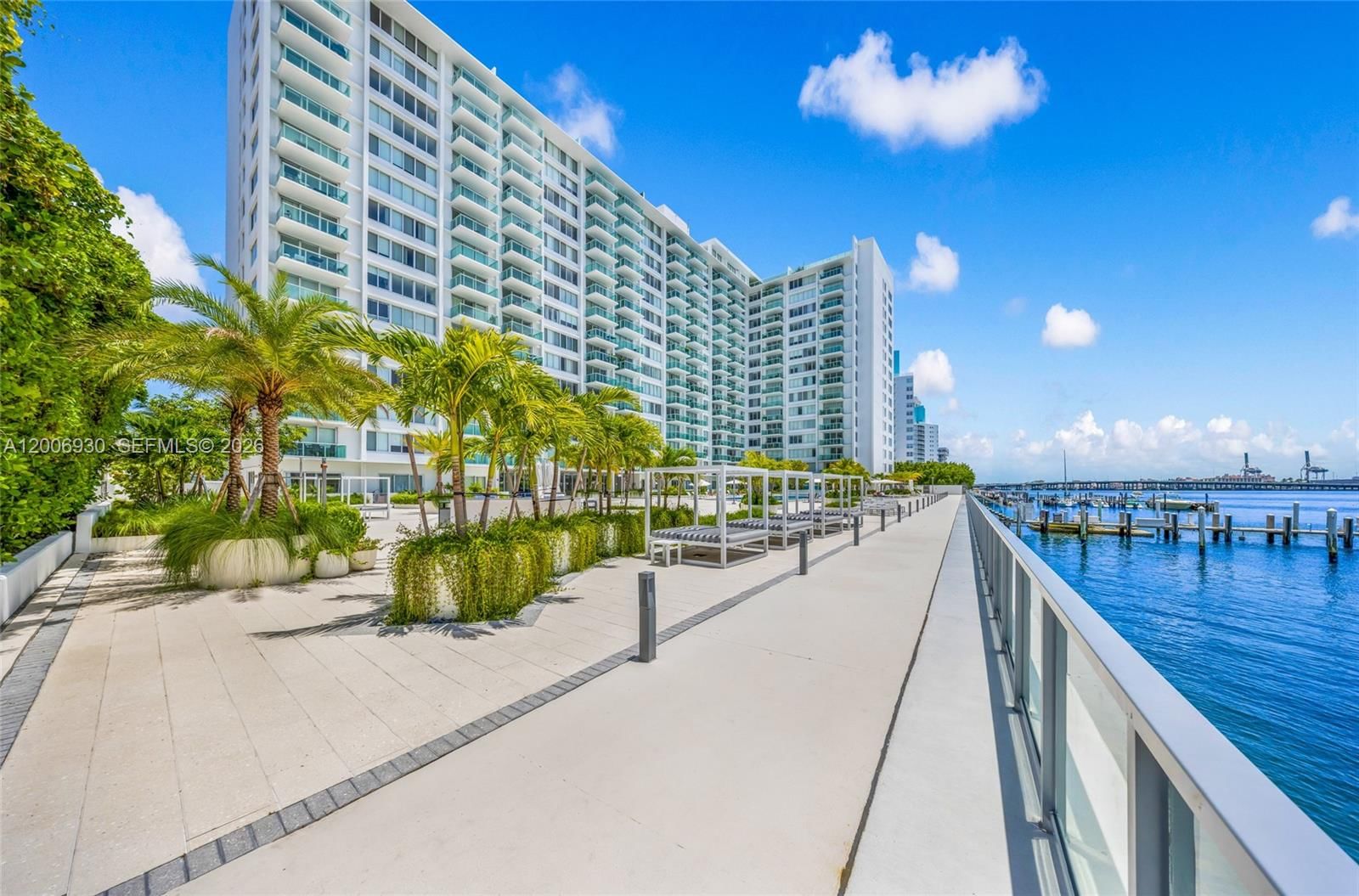 Real estate property located at 1000 West Ave #426, Miami-dade, Mirador 1000 Condo, Miami Beach, FL