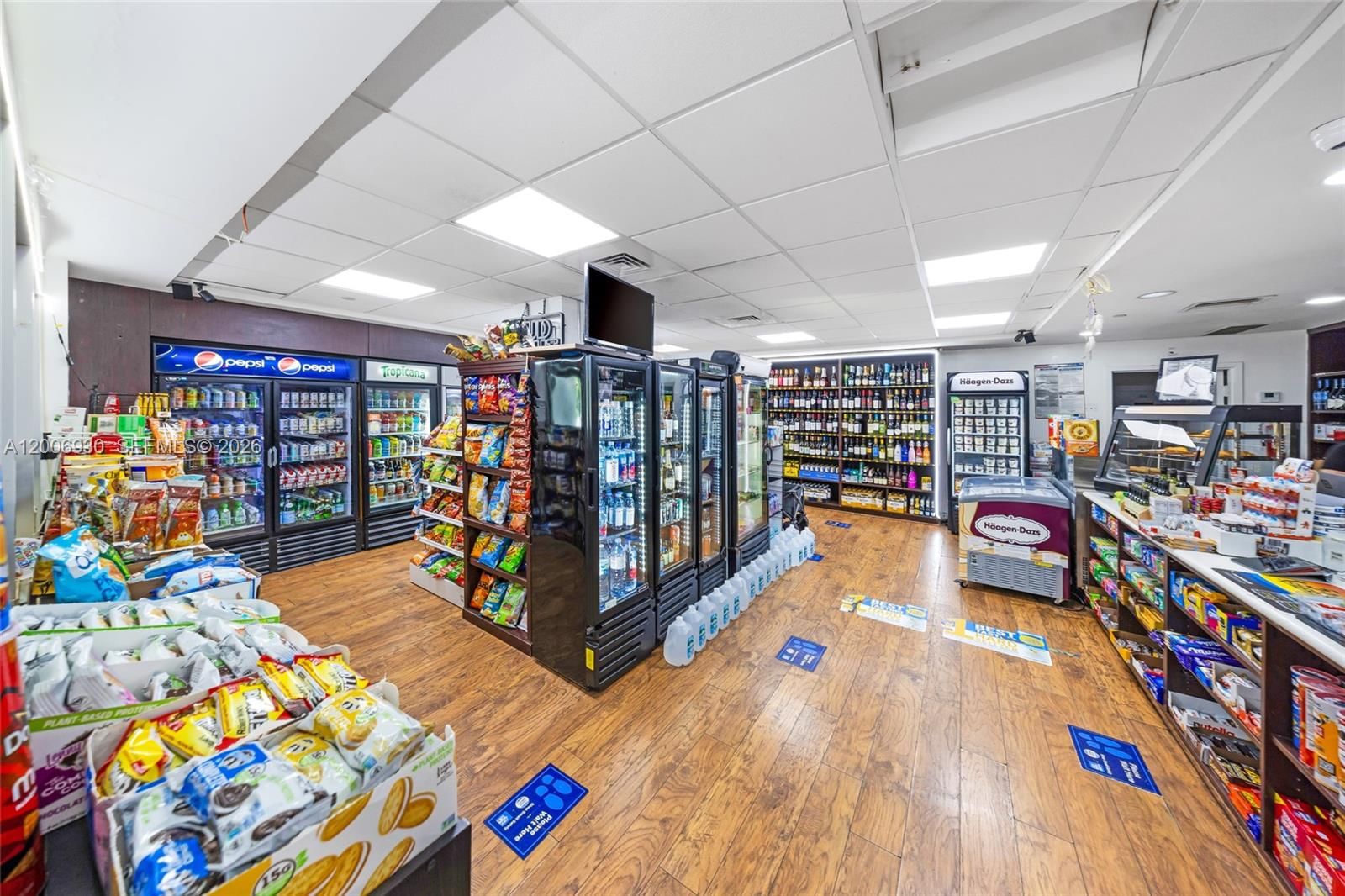 Real estate property located at 1000 West Ave #426, Miami-dade, Mirador 1000 Condo, Miami Beach, FL