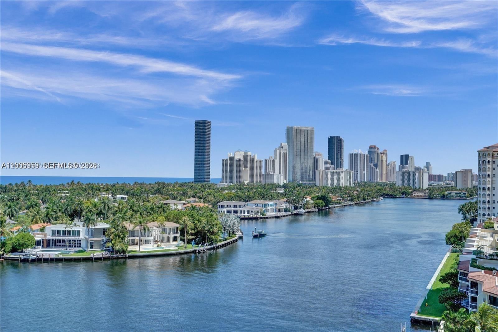 Real estate property located at 20201 Country Club Dr #1006, Miami-dade, Hamptons South Condo, Aventura, FL