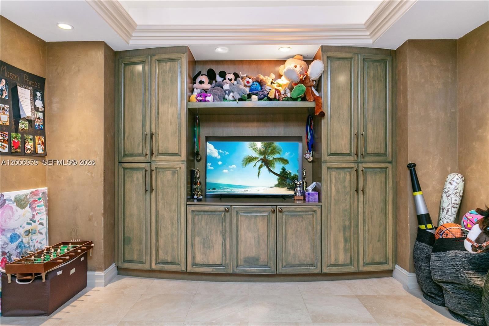 Real estate property located at 20201 Country Club Dr #1006, Miami-dade, Hamptons South Condo, Aventura, FL