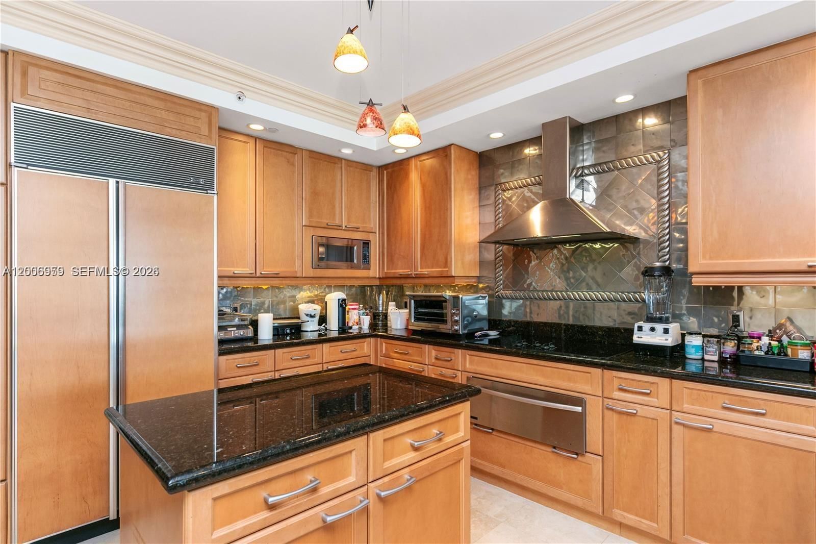 Real estate property located at 20201 Country Club Dr #1006, Miami-dade, Hamptons South Condo, Aventura, FL