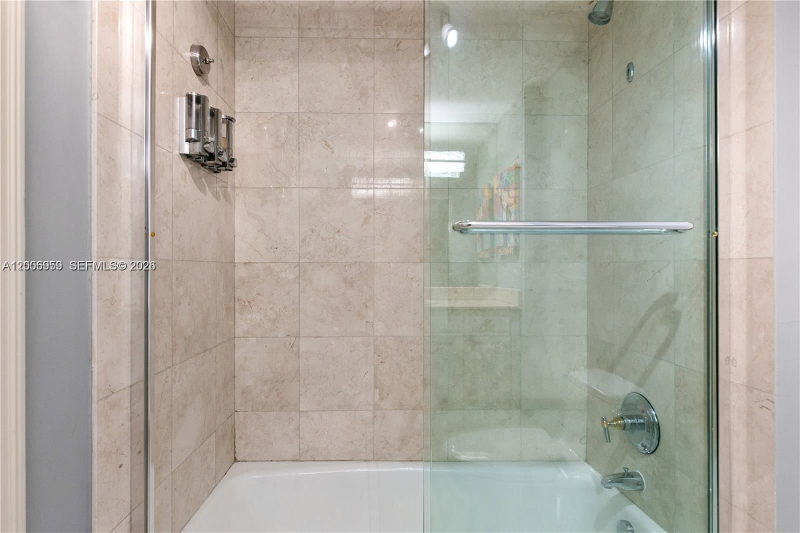 Real estate property located at 20201 Country Club Dr #1006, Miami-dade, Hamptons South Condo, Aventura, FL