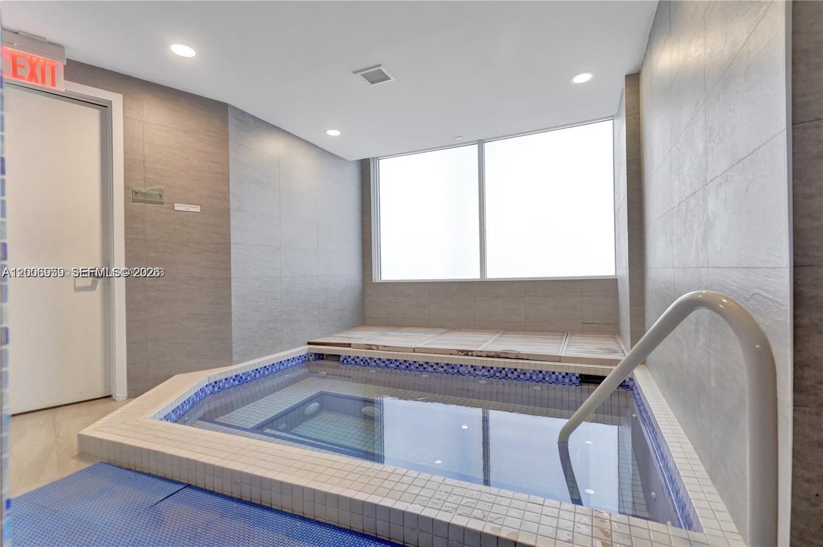 Real estate property located at 20201 Country Club Dr #1006, Miami-dade, Hamptons South Condo, Aventura, FL