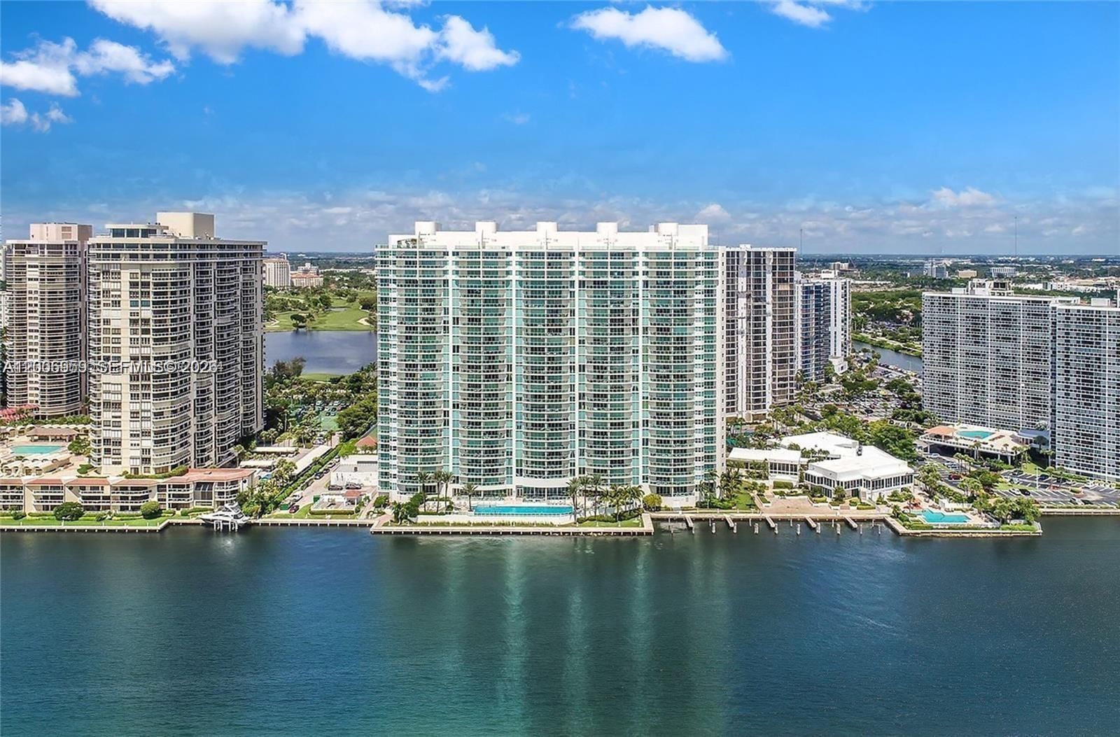 Real estate property located at 20201 Country Club Dr #1006, Miami-dade, Hamptons South Condo, Aventura, FL