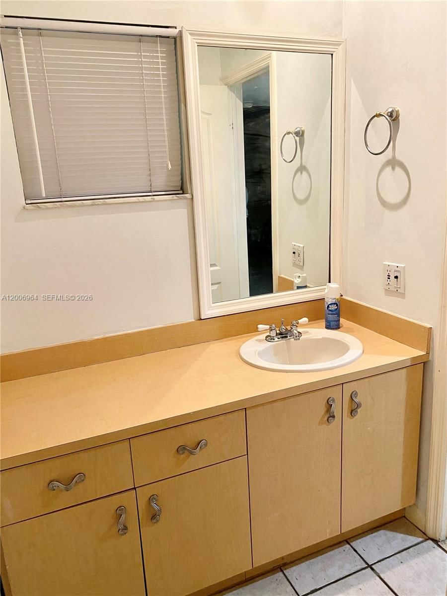 Real estate property located at 8700 133rd Ave Rd #109, Miami-dade, Horizons West Condo #8, Miami, FL