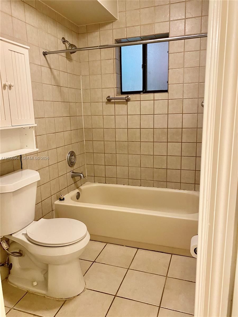 Real estate property located at 8700 133rd Ave Rd #109, Miami-dade, Horizons West Condo #8, Miami, FL