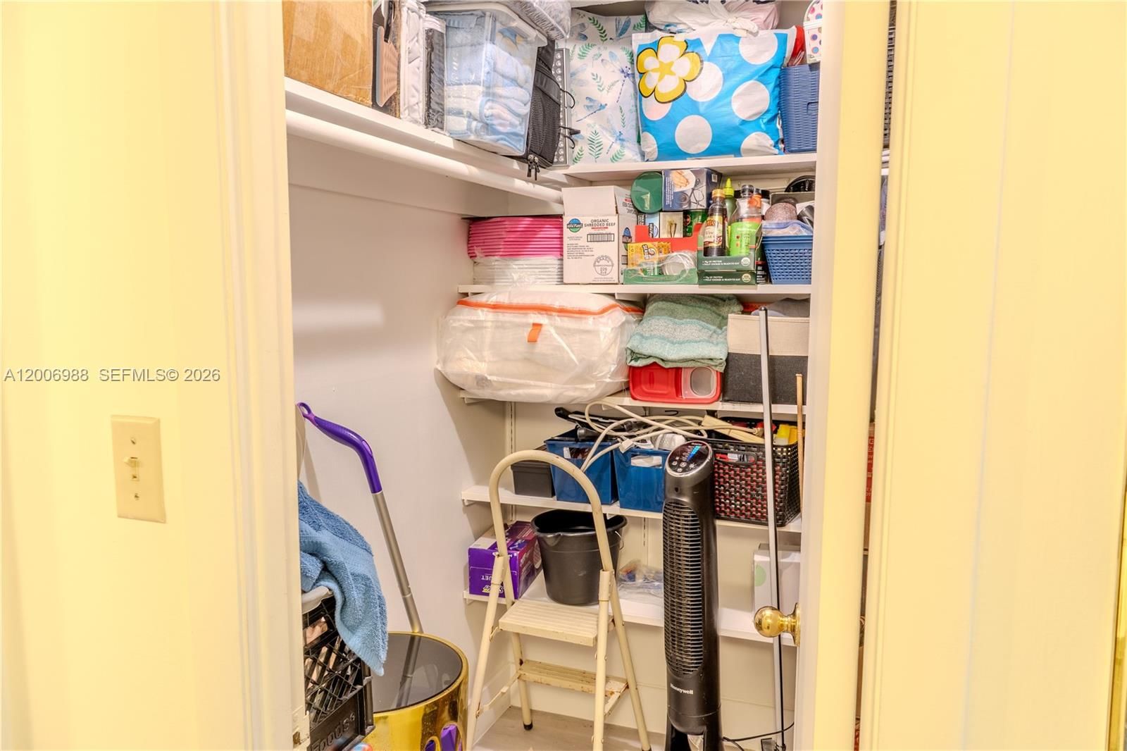 Real estate property located at 401 Ocean Dr #222, Miami-dade, The Presidential Condo, Miami Beach, FL