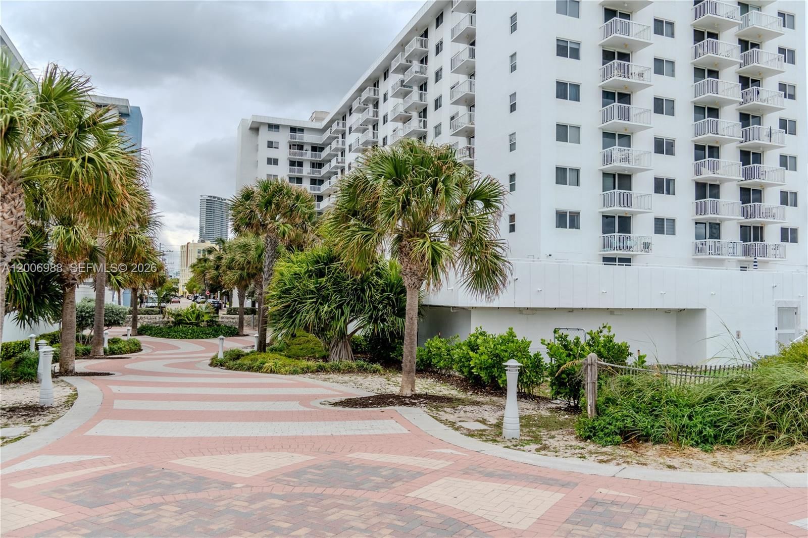 Real estate property located at 401 Ocean Dr #222, Miami-dade, The Presidential Condo, Miami Beach, FL