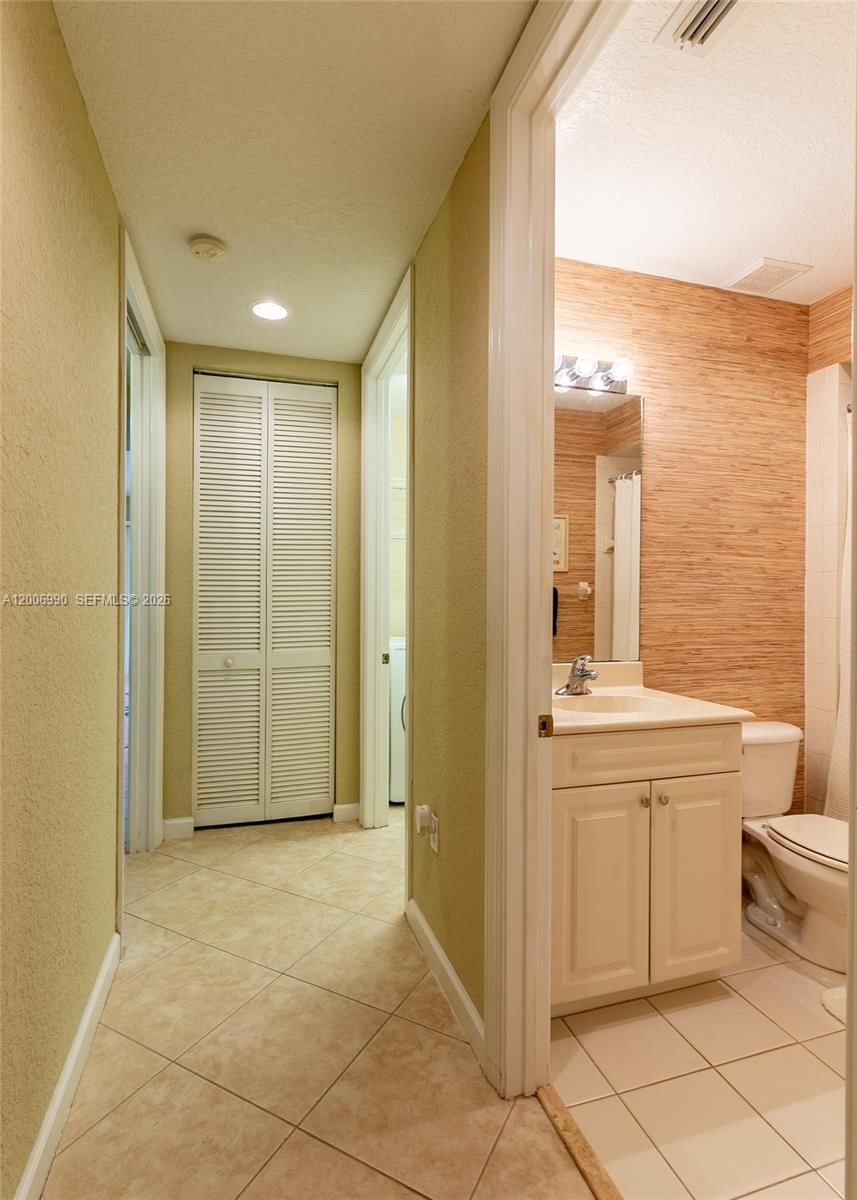 Real estate property located at 7901 128th Ln #11-A, Broward, Cypress Point I At Heron B, Parkland, FL