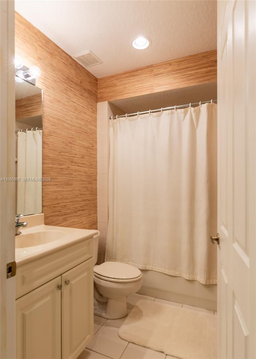 Real estate property located at 7901 128th Ln #11-A, Broward, Cypress Point I At Heron B, Parkland, FL