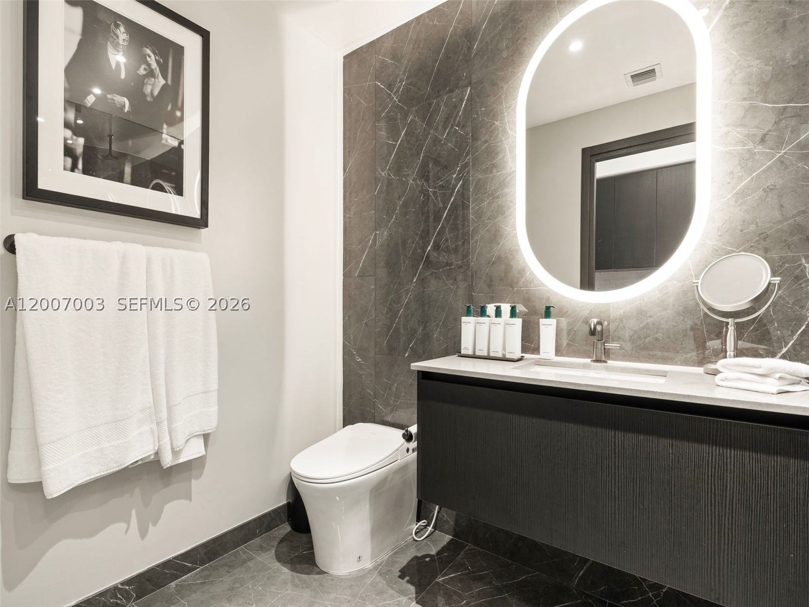 Real estate property located at 20 11th St #4202, Miami-dade, Eleven Hotel And Residence, Miami, FL