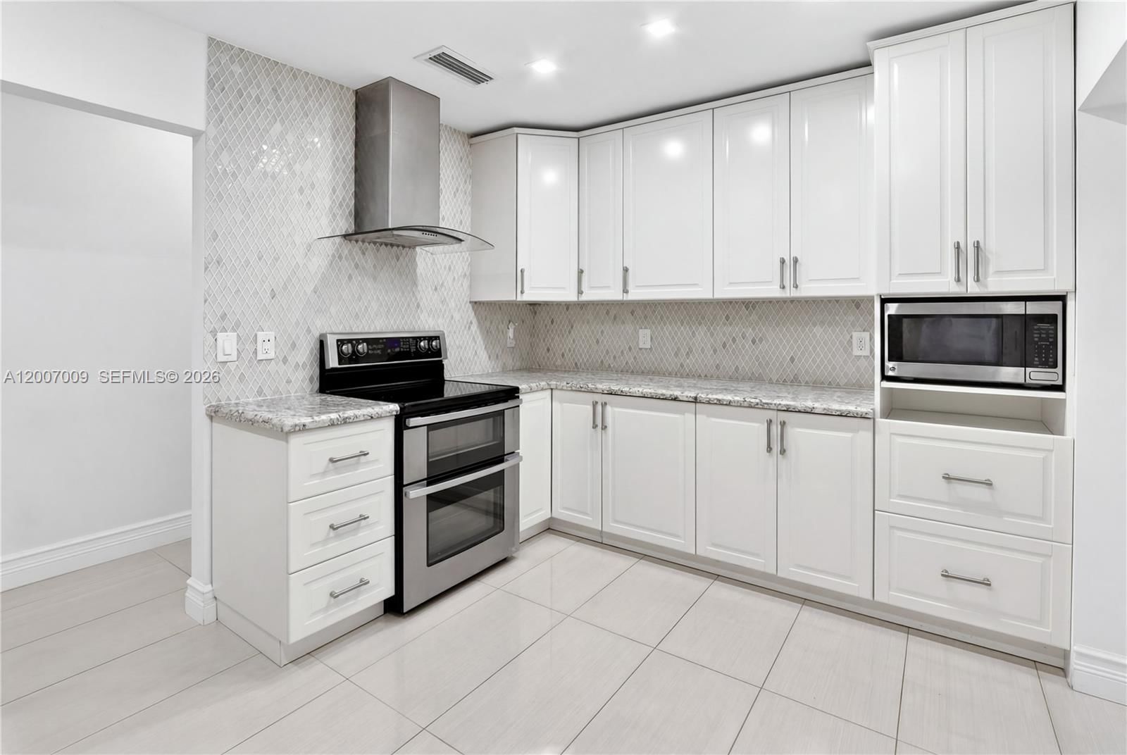 Real estate property located at 5106 Le Jeune Rd., Miami-dade, C Gab Riviera Sec Pt 2 Re, Coral Gables, FL