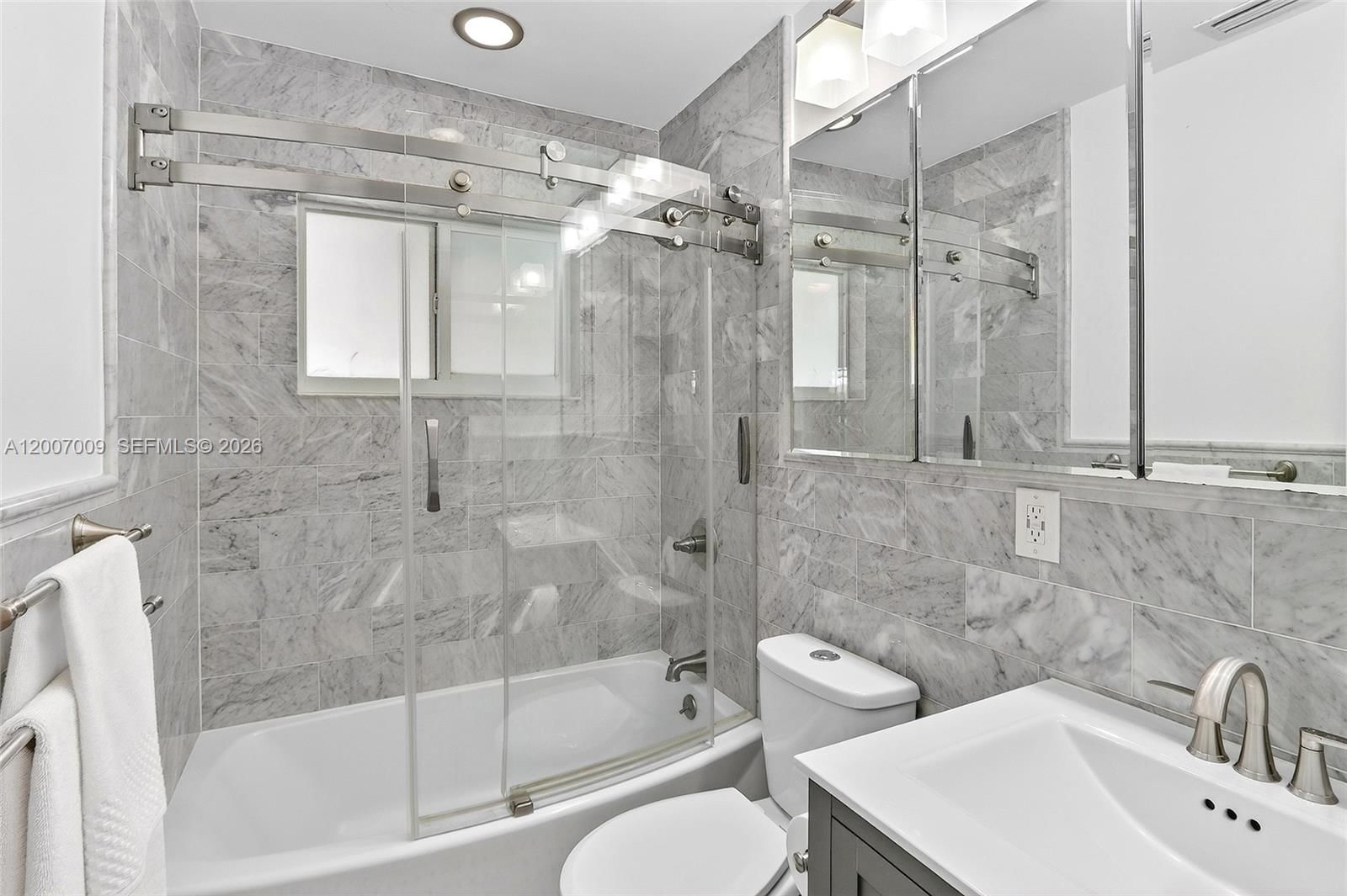 Real estate property located at 5106 Le Jeune Rd., Miami-dade, C Gab Riviera Sec Pt 2 Re, Coral Gables, FL