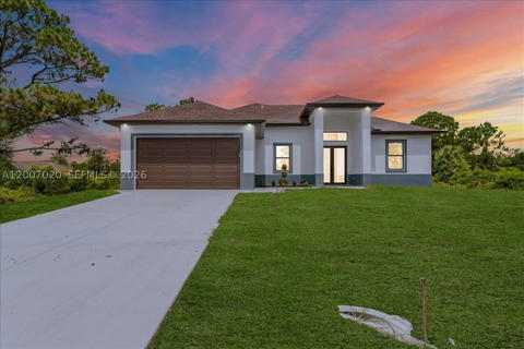 Real estate property located at 1033 Plymouth St E, Lee, Lehigh Acres, Lehigh Acres, FL