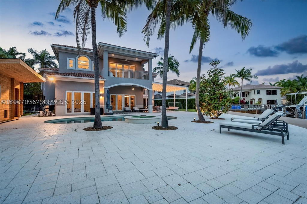 Real estate property located at 1260 Harbor Ct, Broward, Three Islands 3rd Section, Hollywood, FL