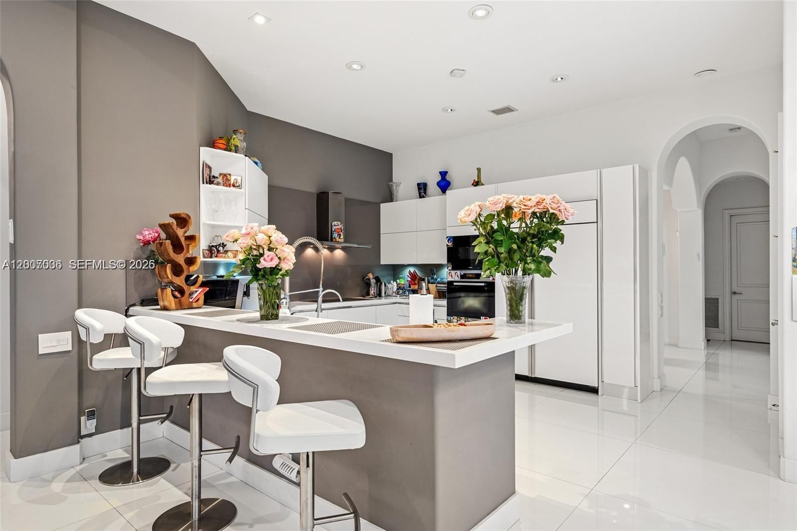 Real estate property located at 1260 Harbor Ct, Broward, Three Islands 3rd Section, Hollywood, FL