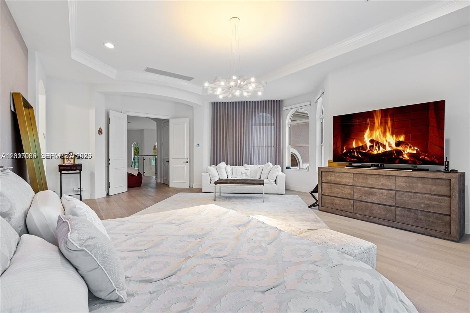 Real estate property located at 1260 Harbor Ct, Broward, Three Islands 3rd Section, Hollywood, FL