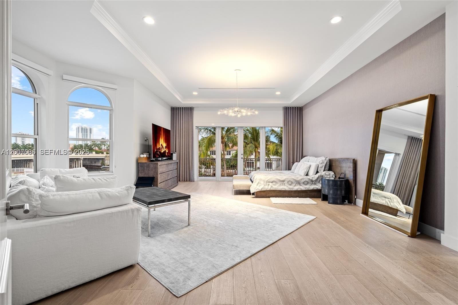 Real estate property located at 1260 Harbor Ct, Broward, Three Islands 3rd Section, Hollywood, FL