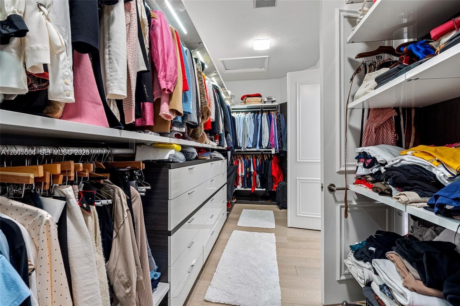 Real estate property located at 1260 Harbor Ct, Broward, Three Islands 3rd Section, Hollywood, FL