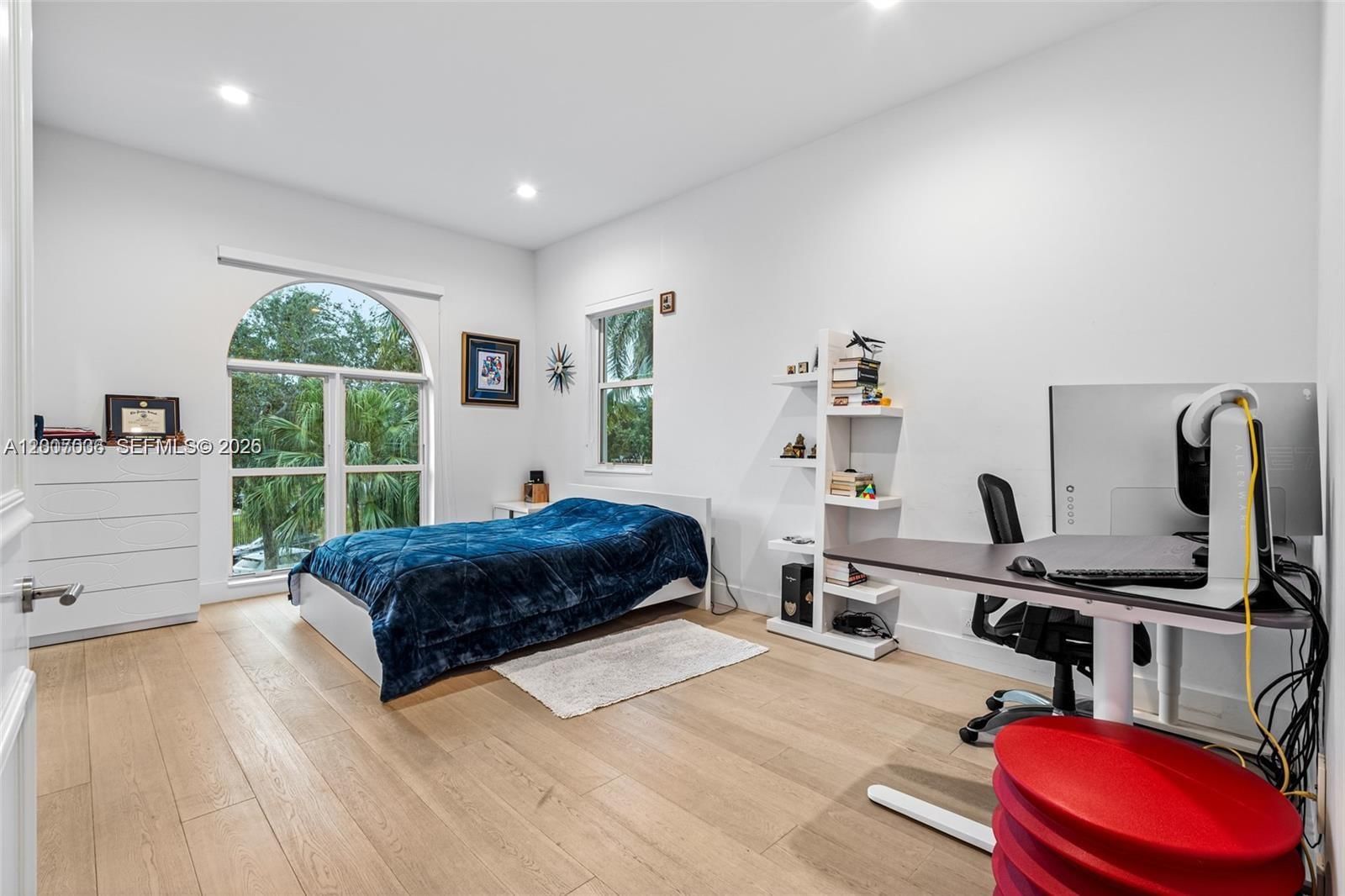 Real estate property located at 1260 Harbor Ct, Broward, Three Islands 3rd Section, Hollywood, FL