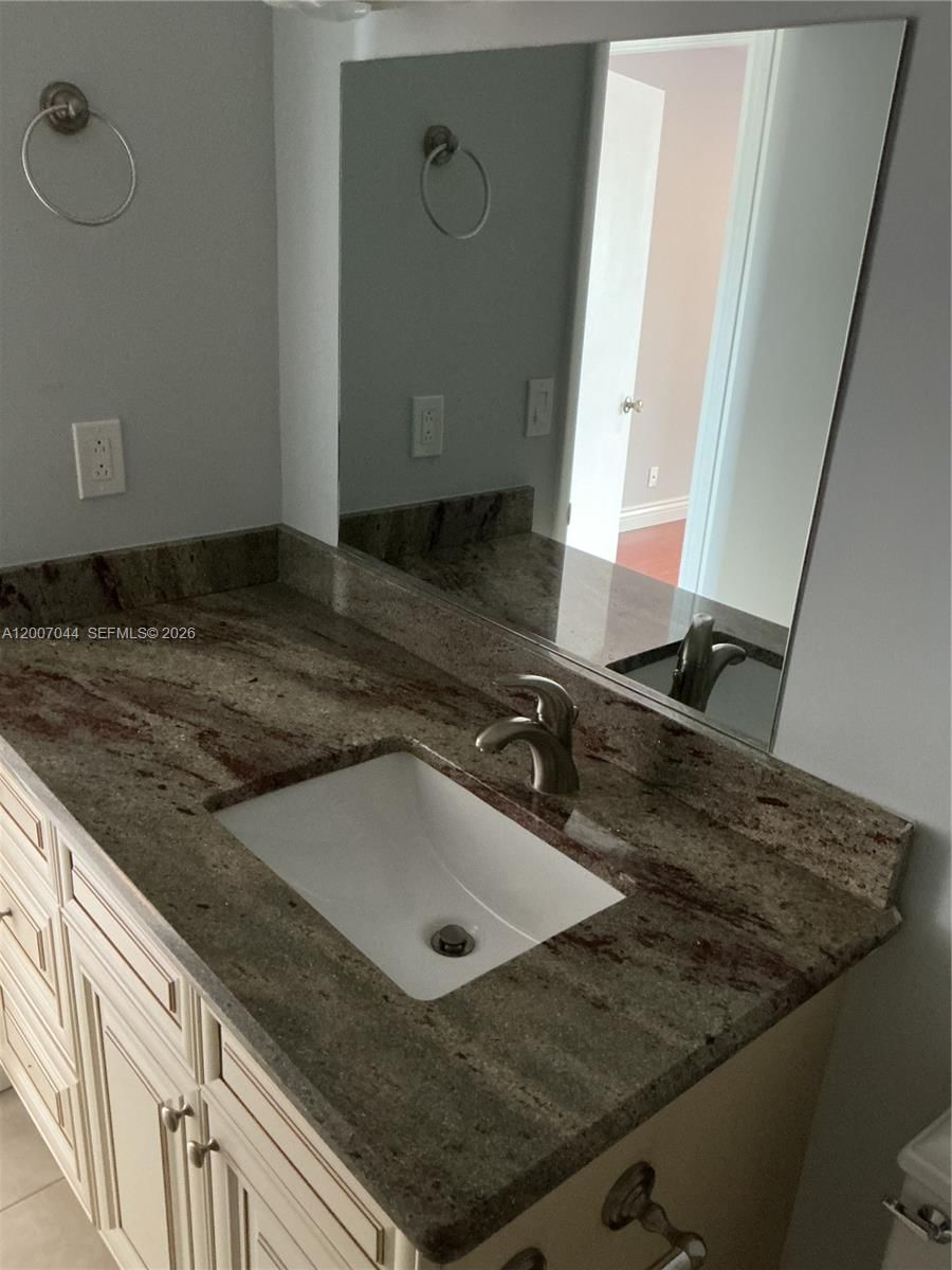 Real estate property located at 1321 Partridge Close #60, Broward, Blue Lake Townhouses Cond, Pompano Beach, FL