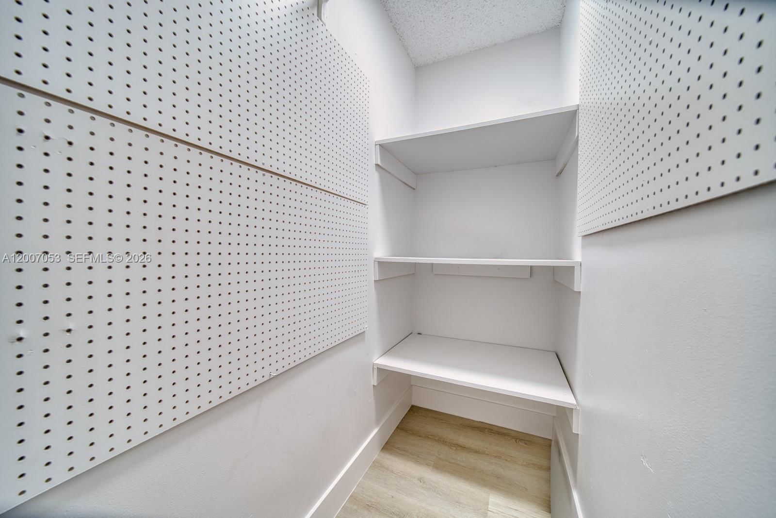 Real estate property located at 1720 92nd Ave, Broward, Everglades Sugar & Land, Pembroke Pines, FL