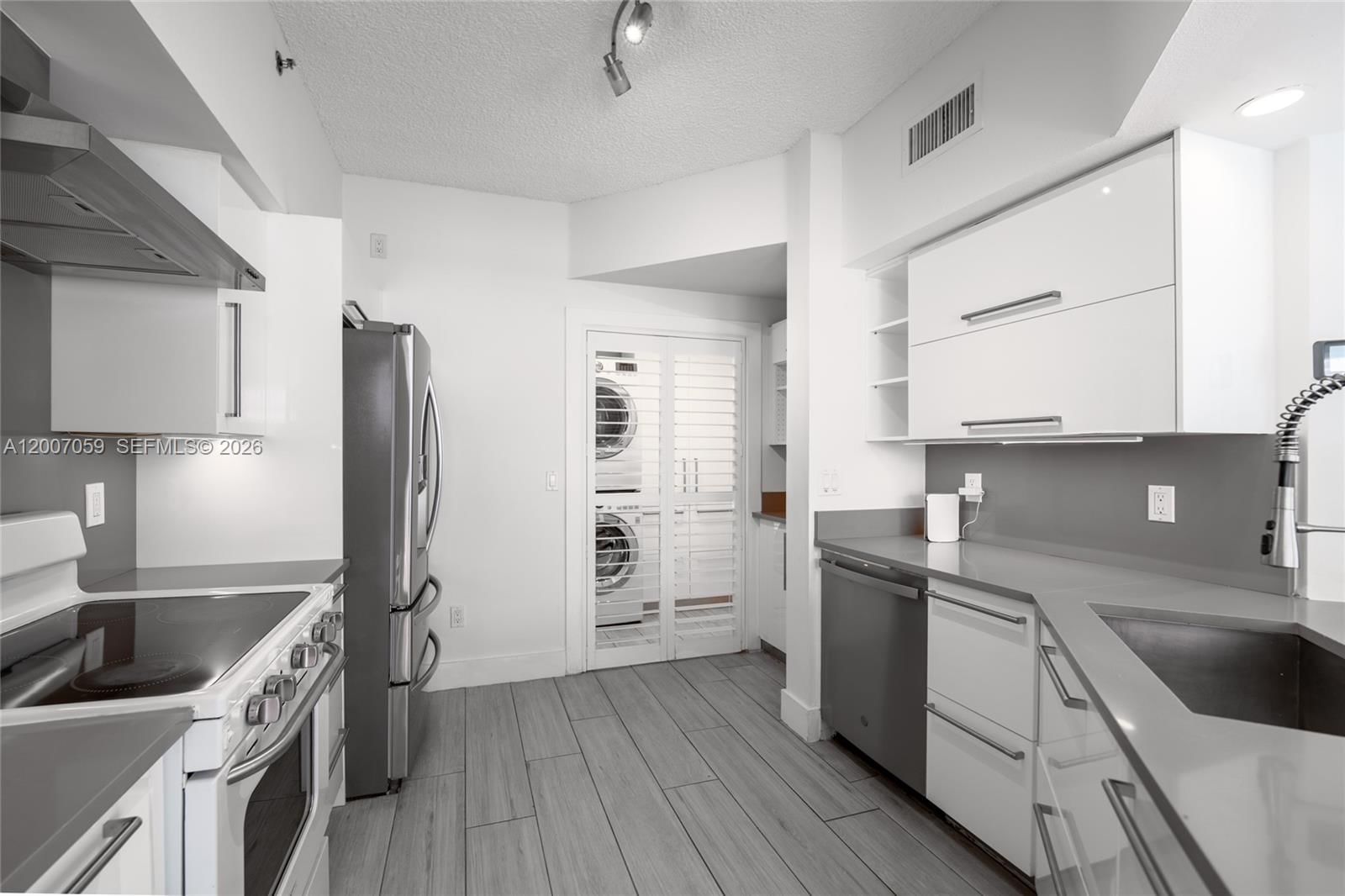 Real estate property located at 3245 184th St #13109, Miami-dade, Village By The Bay Condo, Aventura, FL