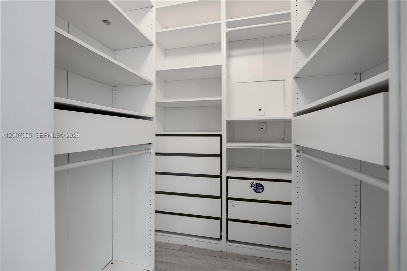 Real estate property located at 3245 184th St #13109, Miami-dade, Village By The Bay Condo, Aventura, FL