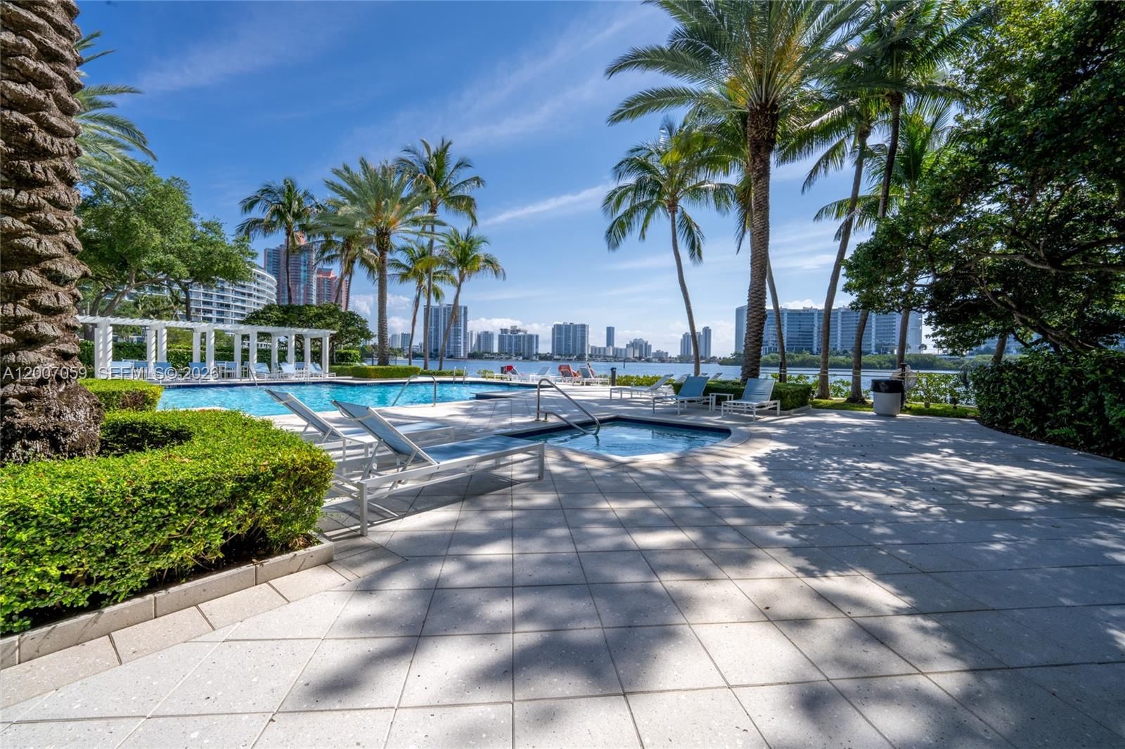 Real estate property located at 3245 184th St #13109, Miami-dade, Village By The Bay Condo, Aventura, FL