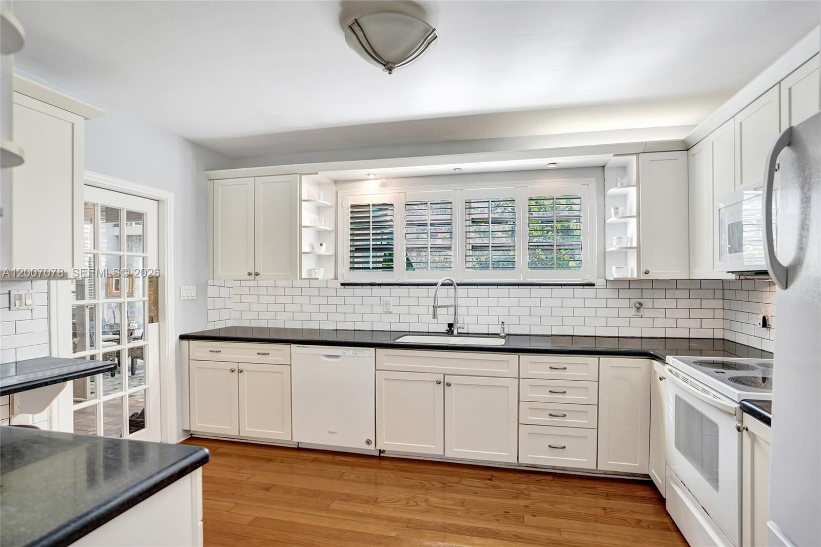 Real estate property located at 940 Hollywood Blvd, Broward, Hollywood Lakes Section, Hollywood, FL