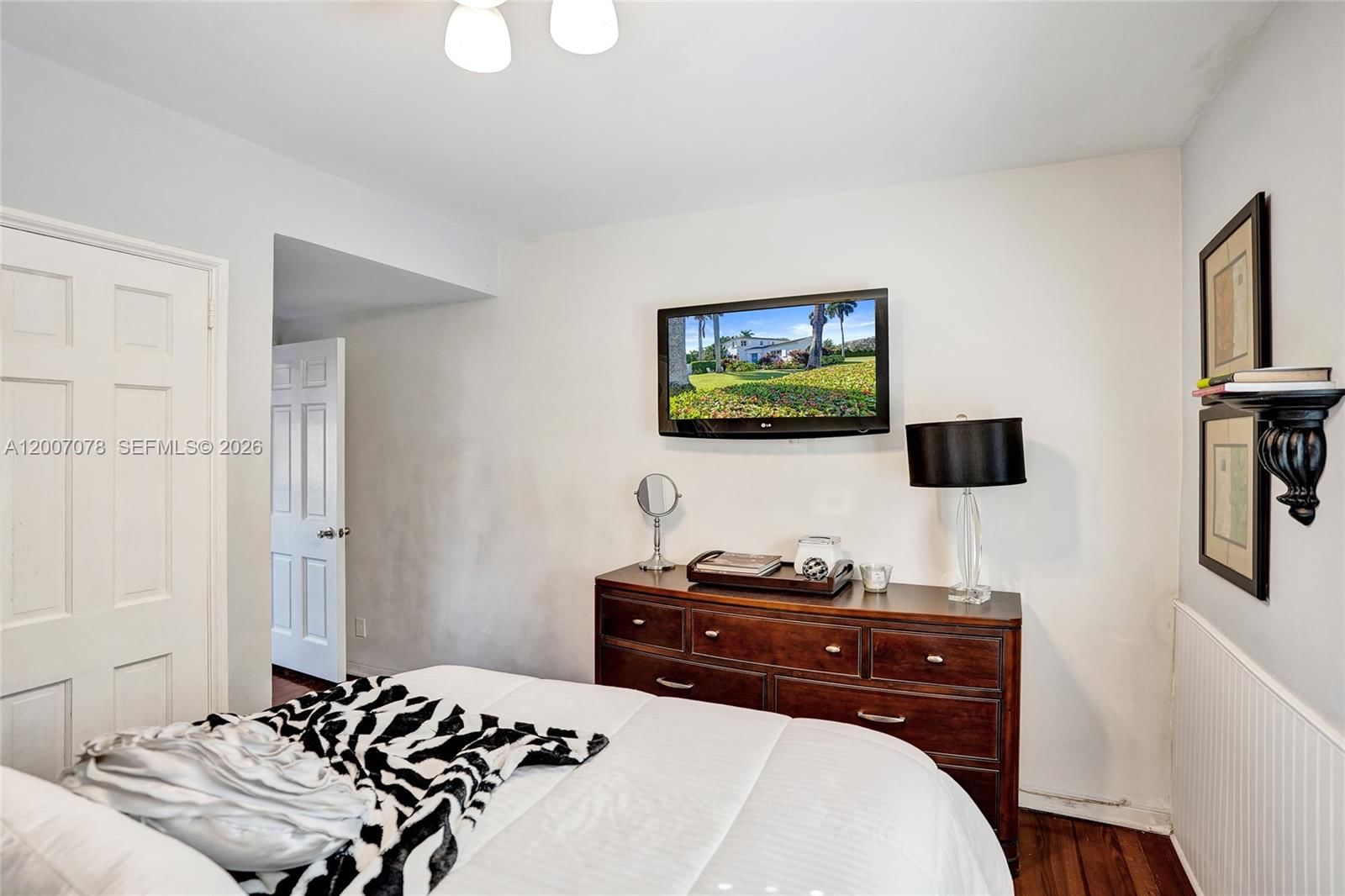 Real estate property located at 940 Hollywood Blvd, Broward, Hollywood Lakes Section, Hollywood, FL