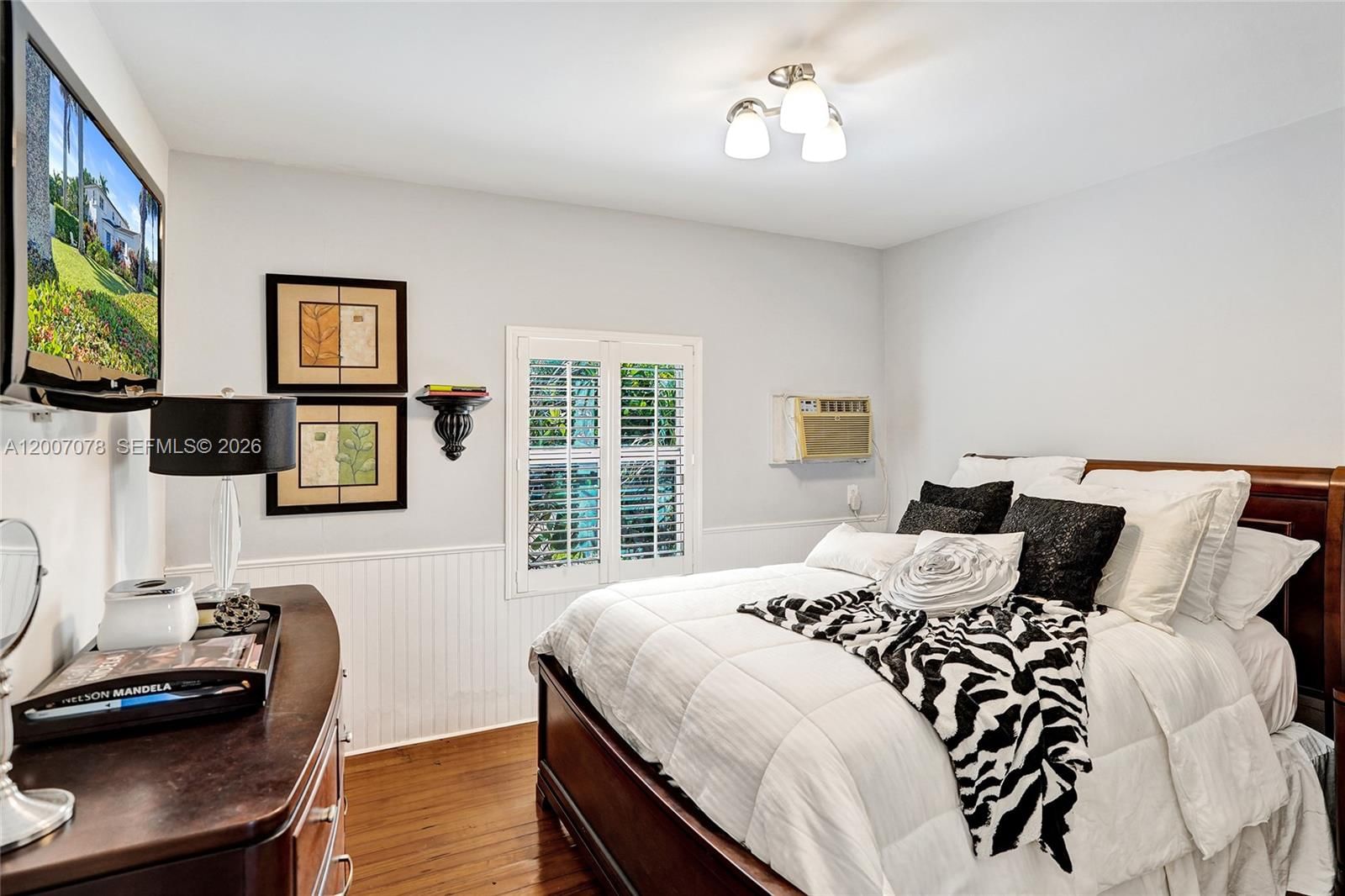 Real estate property located at 940 Hollywood Blvd, Broward, Hollywood Lakes Section, Hollywood, FL