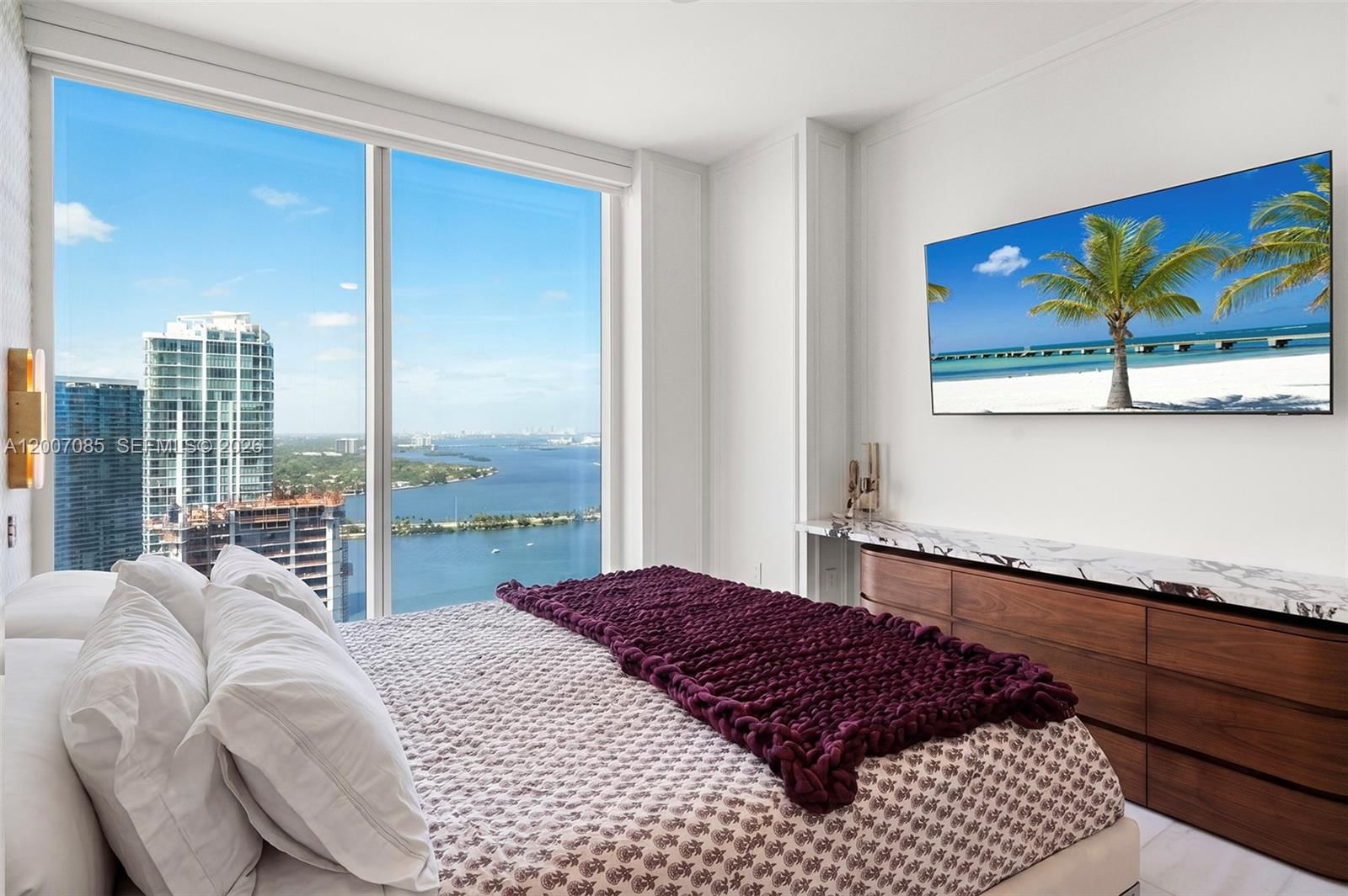 Real estate property located at 700 26th Ter #4206, Miami-dade, Escottonia Park, Miami, FL