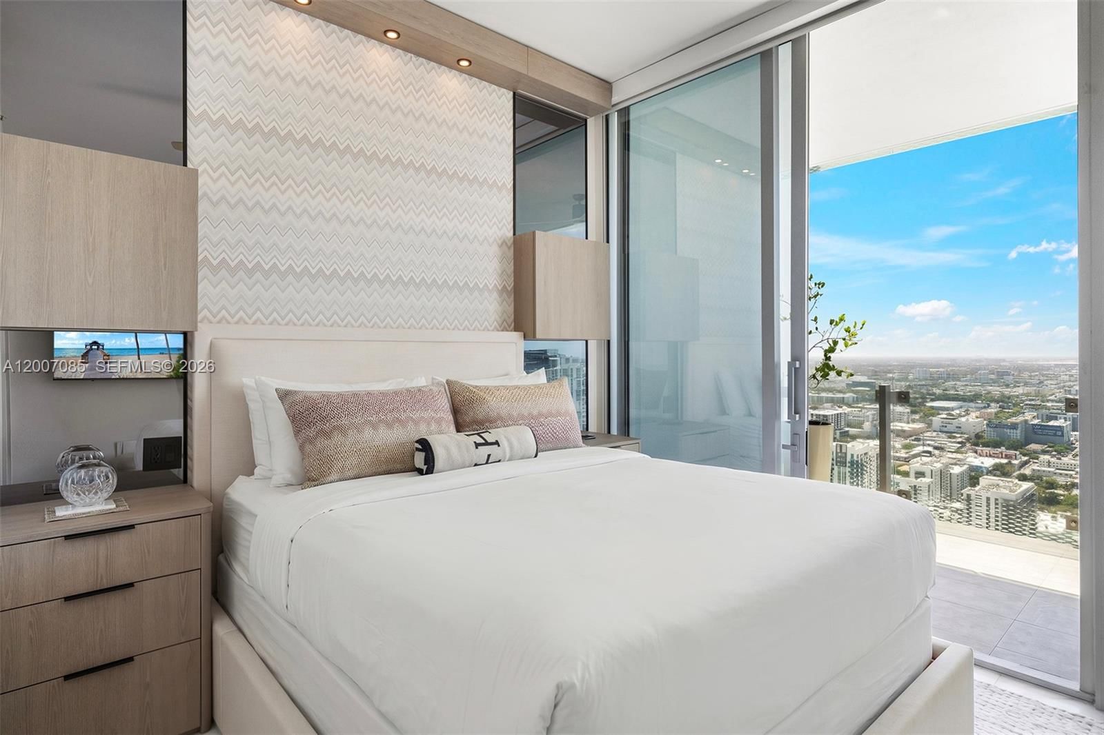 Real estate property located at 700 26th Ter #4206, Miami-dade, Escottonia Park, Miami, FL