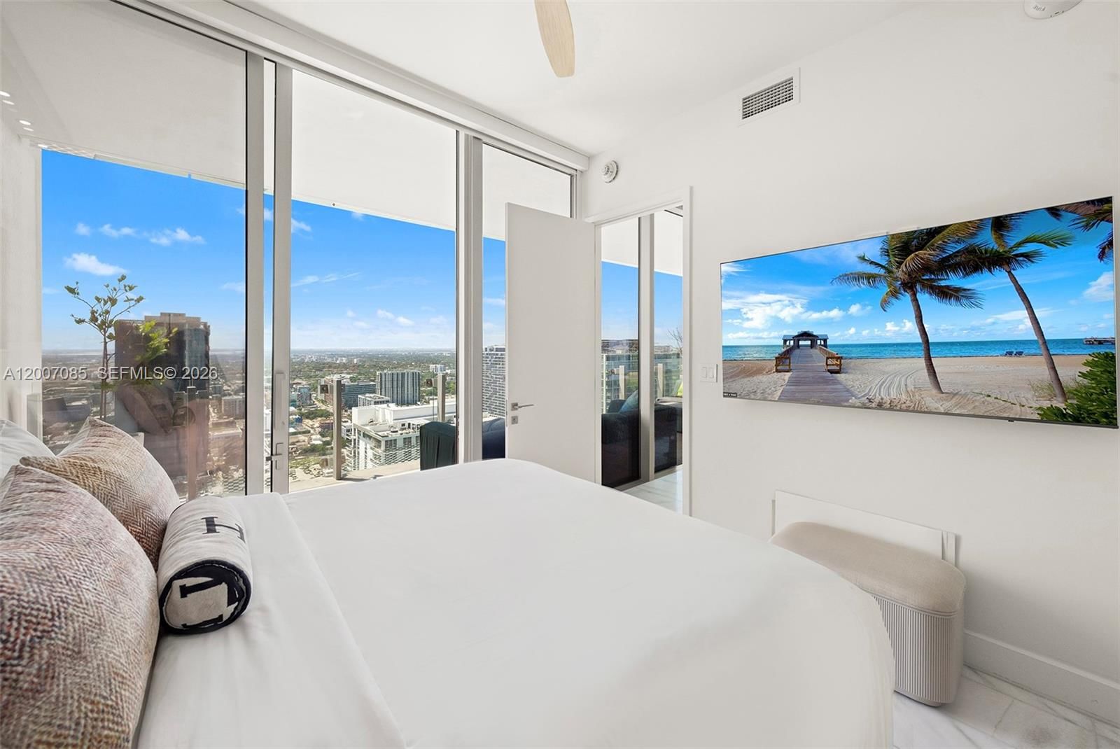 Real estate property located at 700 26th Ter #4206, Miami-dade, Escottonia Park, Miami, FL