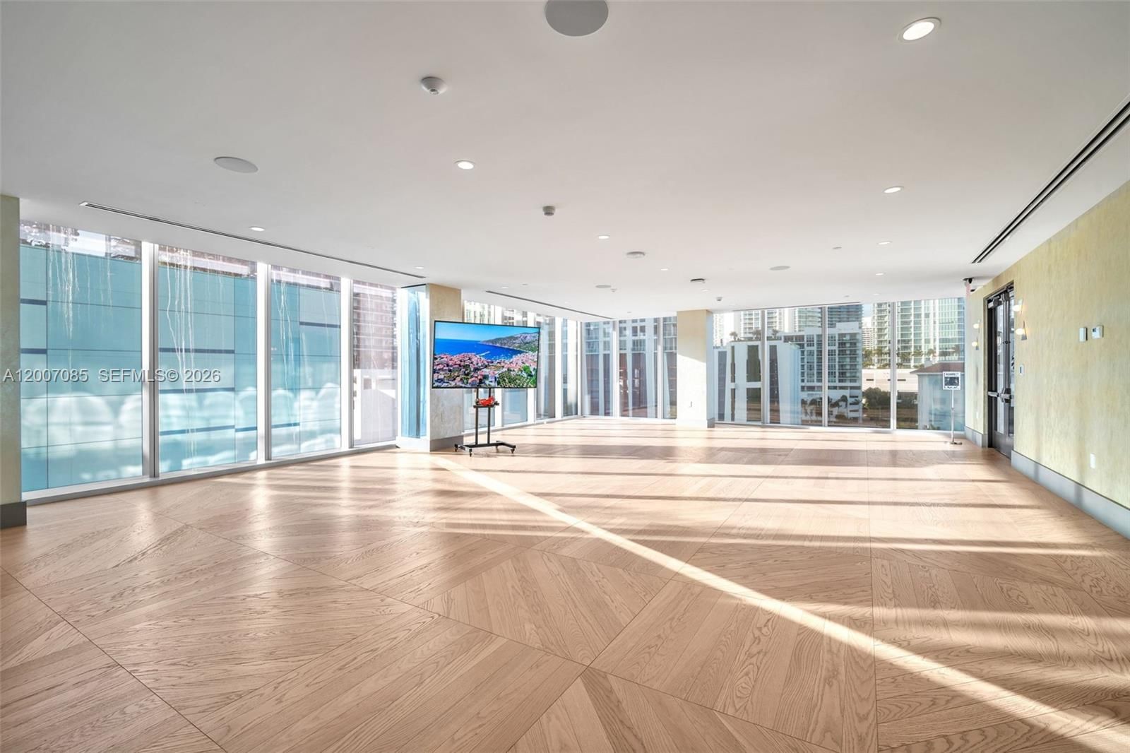 Real estate property located at 700 26th Ter #4206, Miami-dade, Escottonia Park, Miami, FL