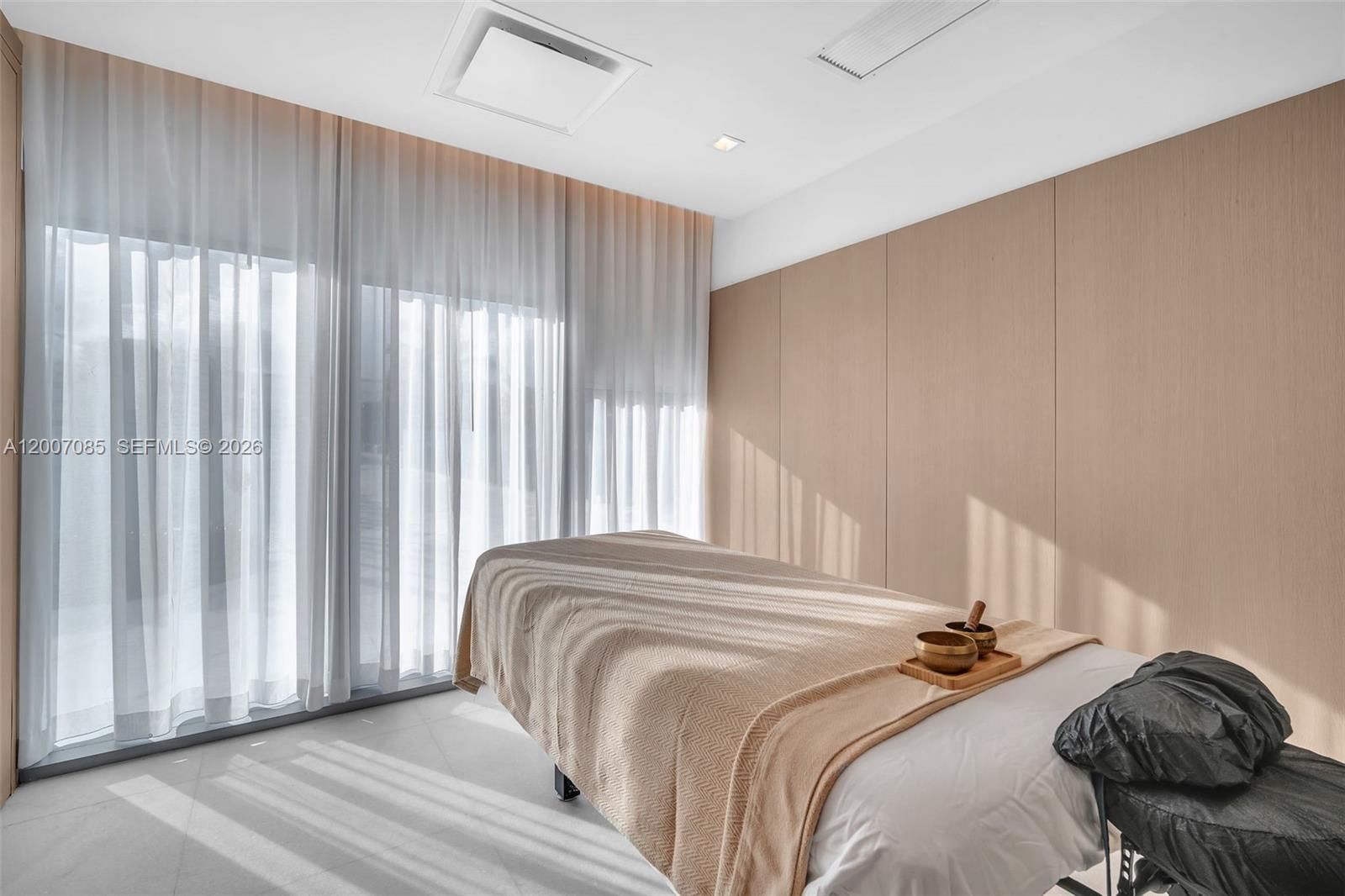 Real estate property located at 700 26th Ter #4206, Miami-dade, Escottonia Park, Miami, FL